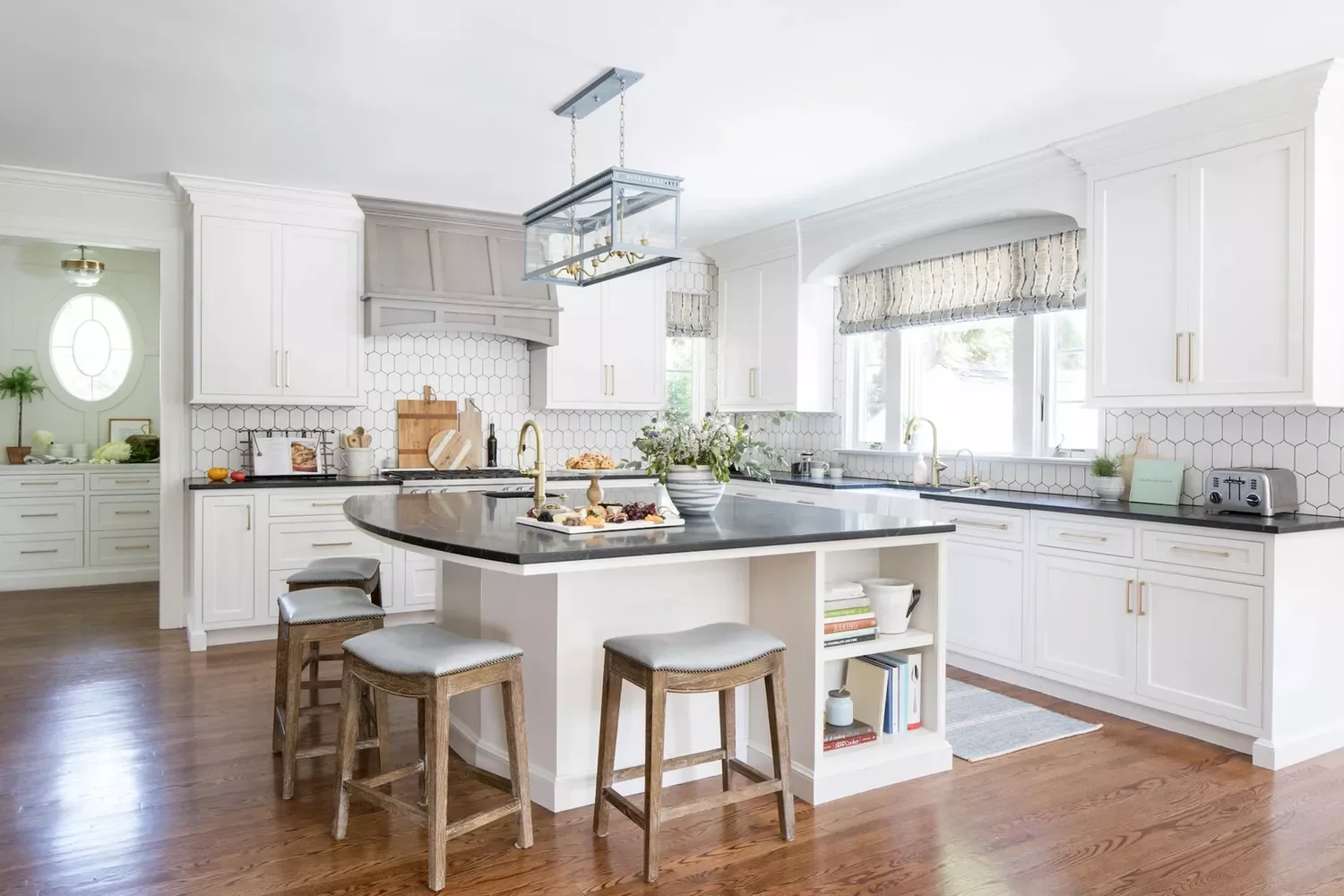 A Multipurpose Kitchen Island