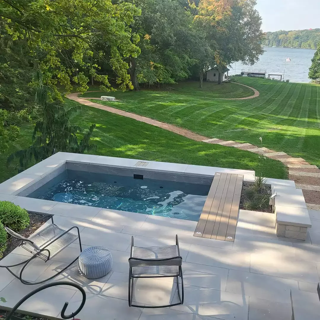 An Elegant Semi-Inground Pool