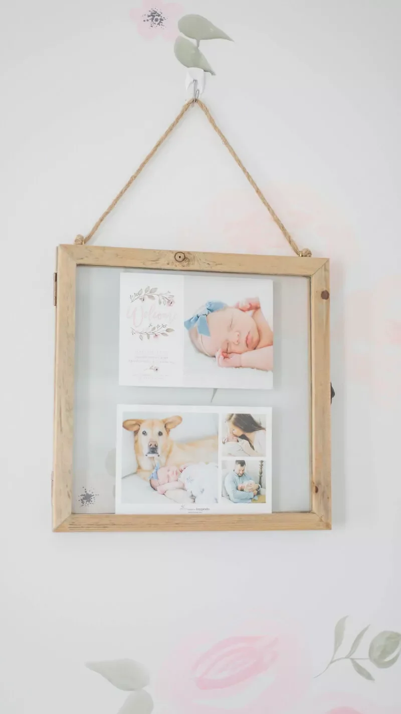 Baby’s Hanging Frame