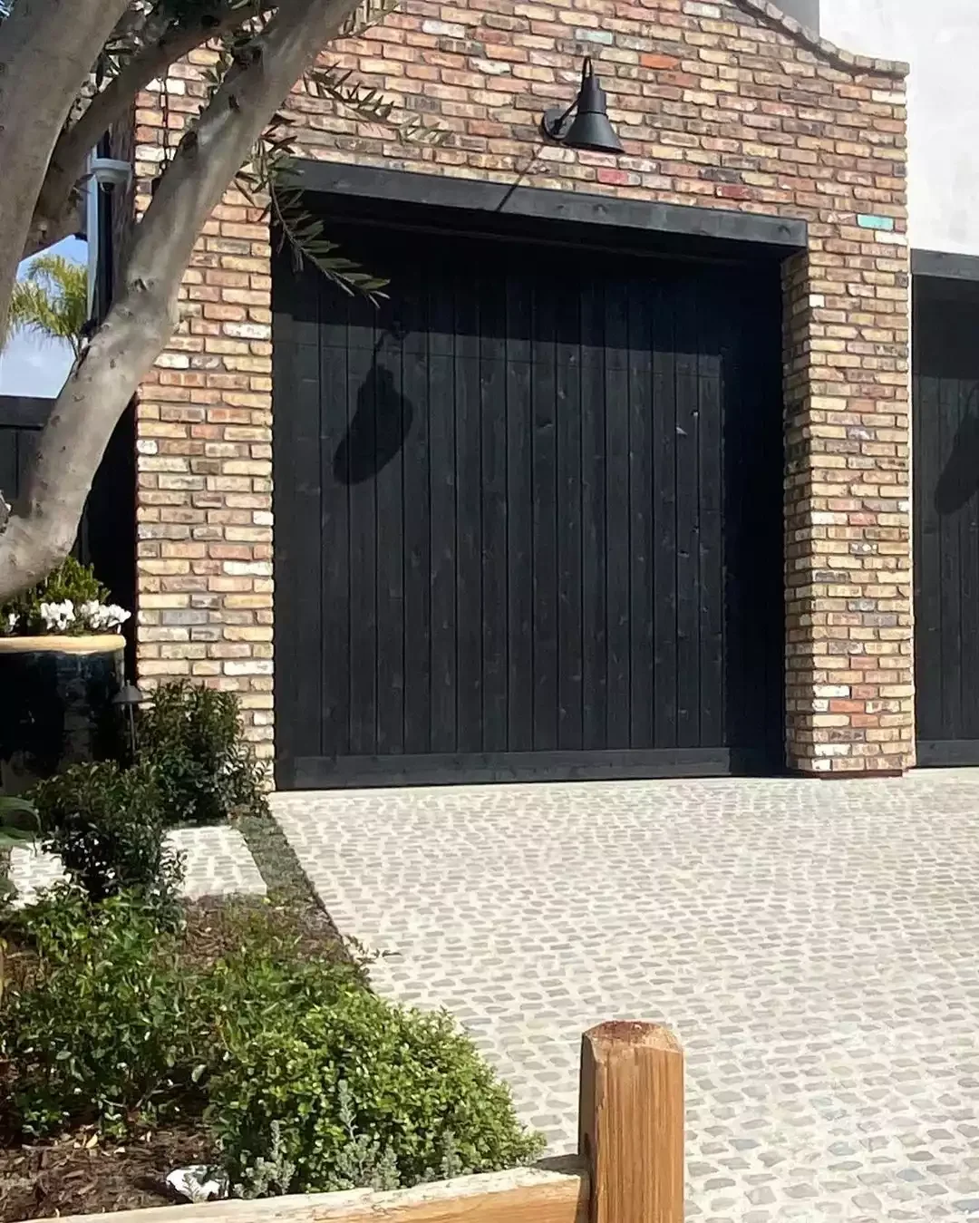 Black Wood Vertical Panels
