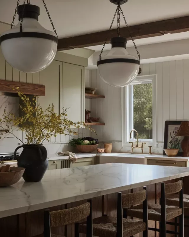 Black and Gold Decor