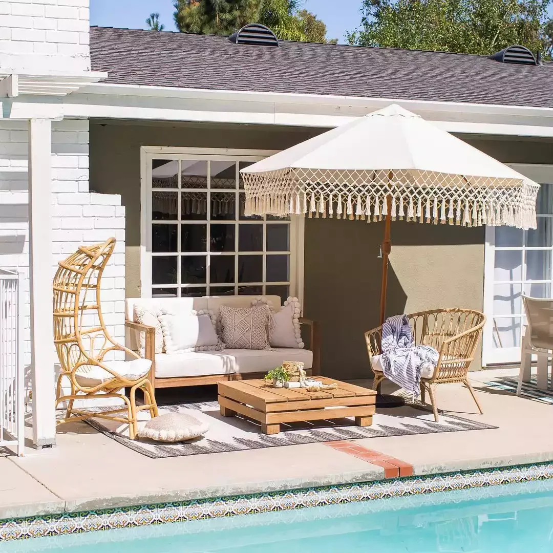 Boho-Style Pool Seating