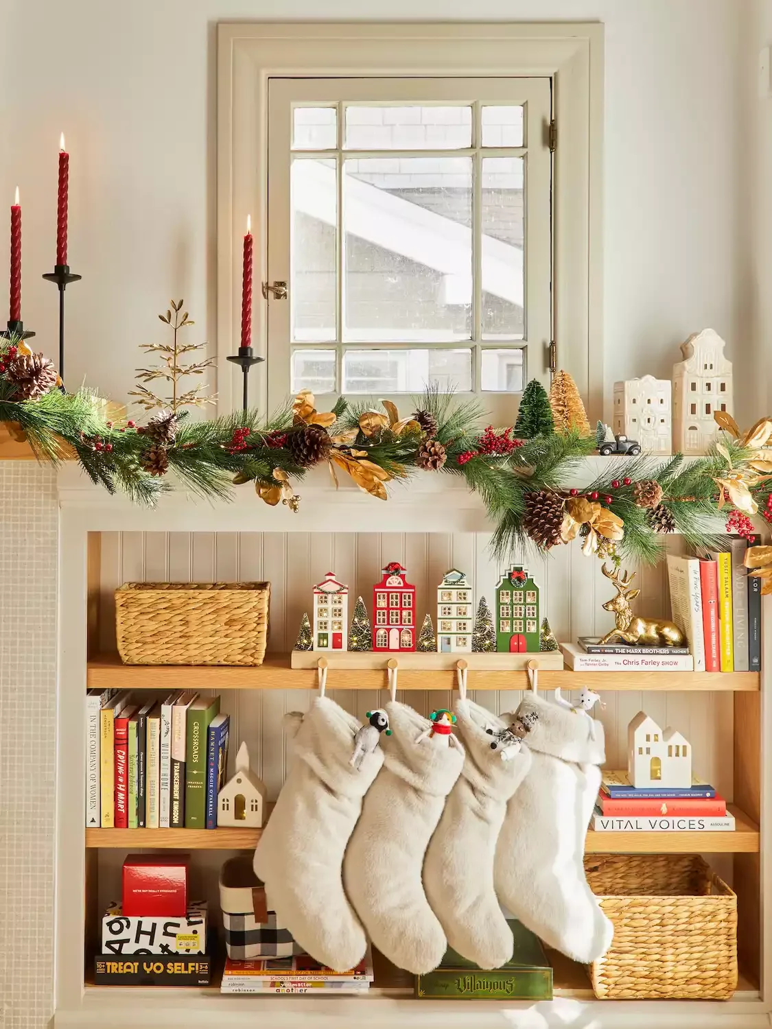 Bookshelf Garland