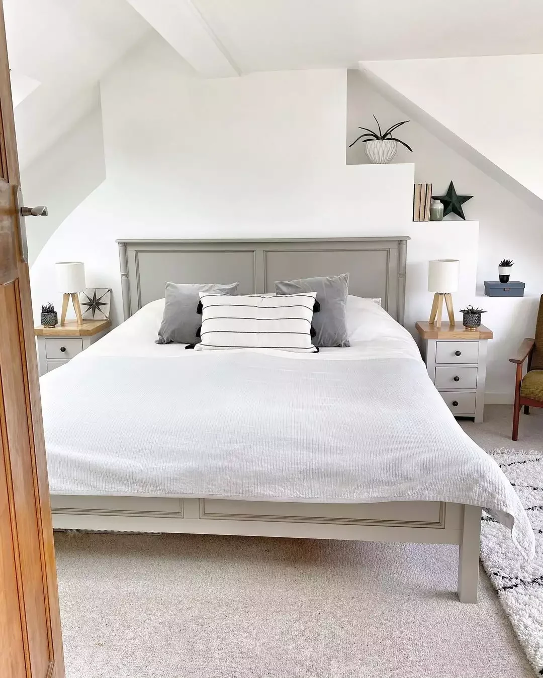 Built-In Shelves