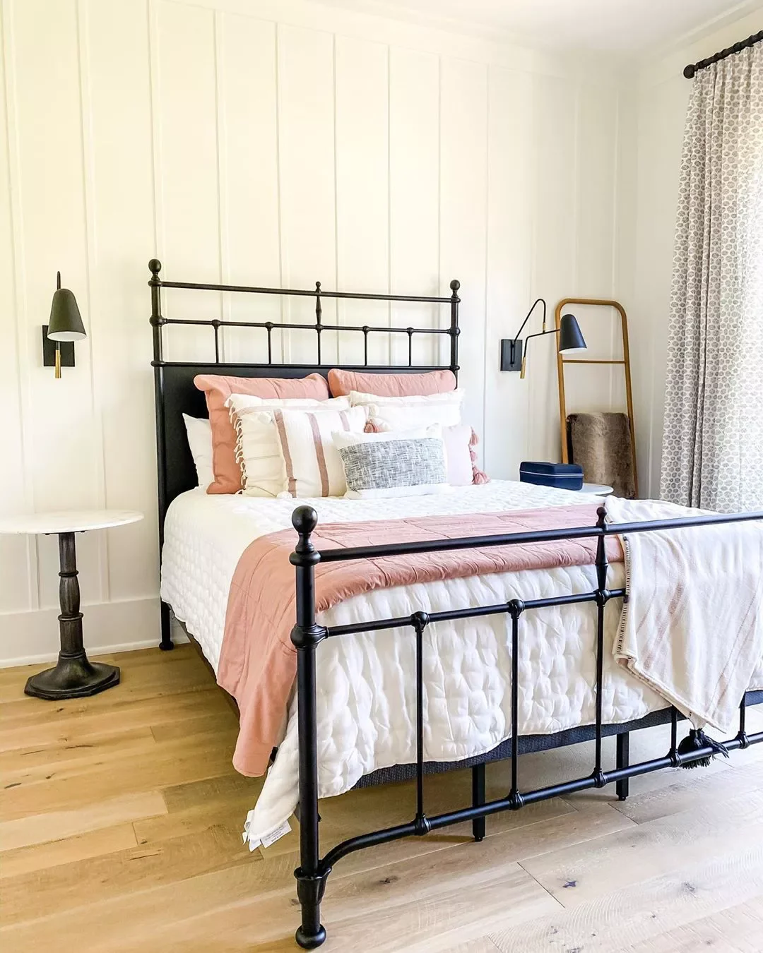 Choose a Classic Bed Frame