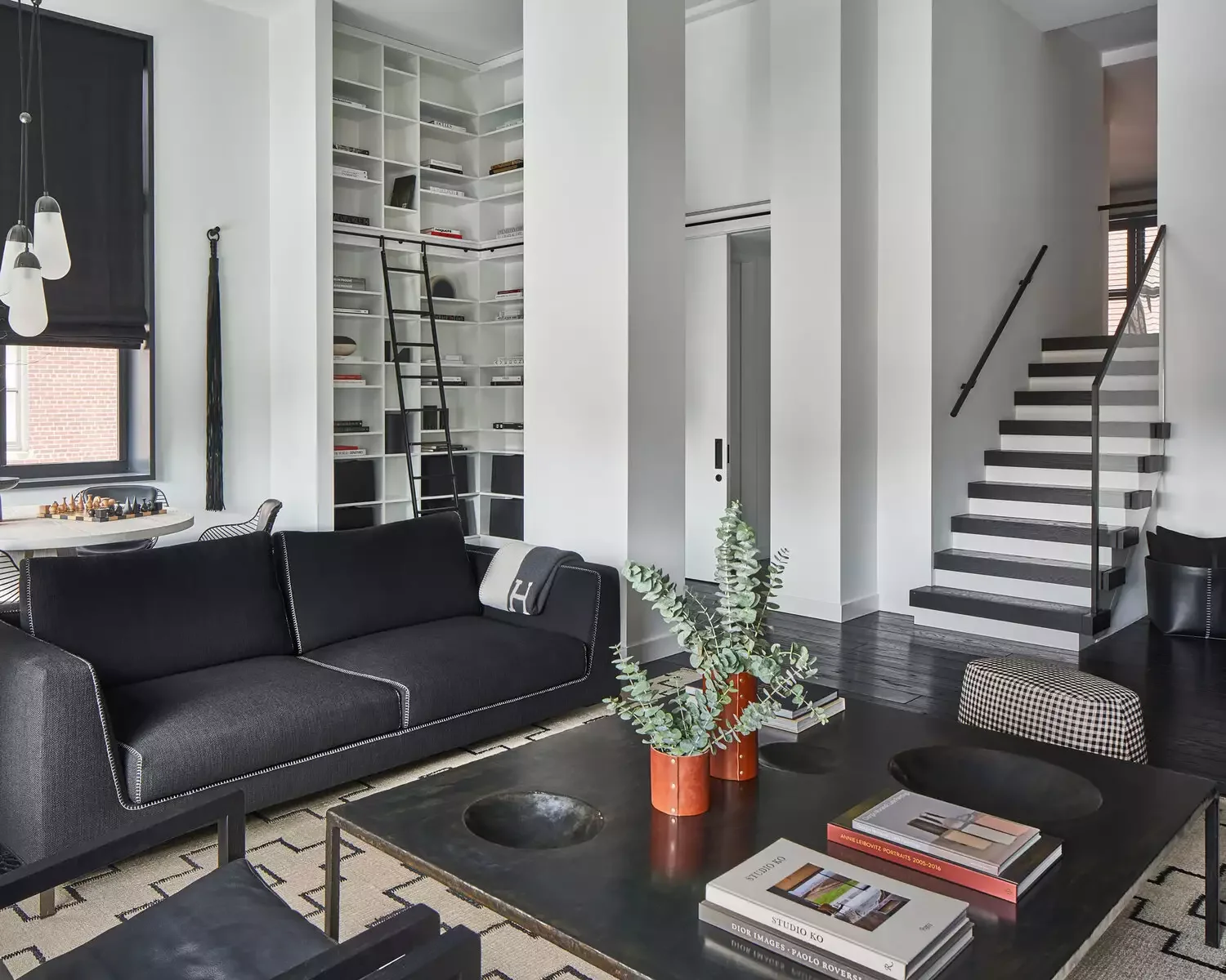 Chunky Black Risers