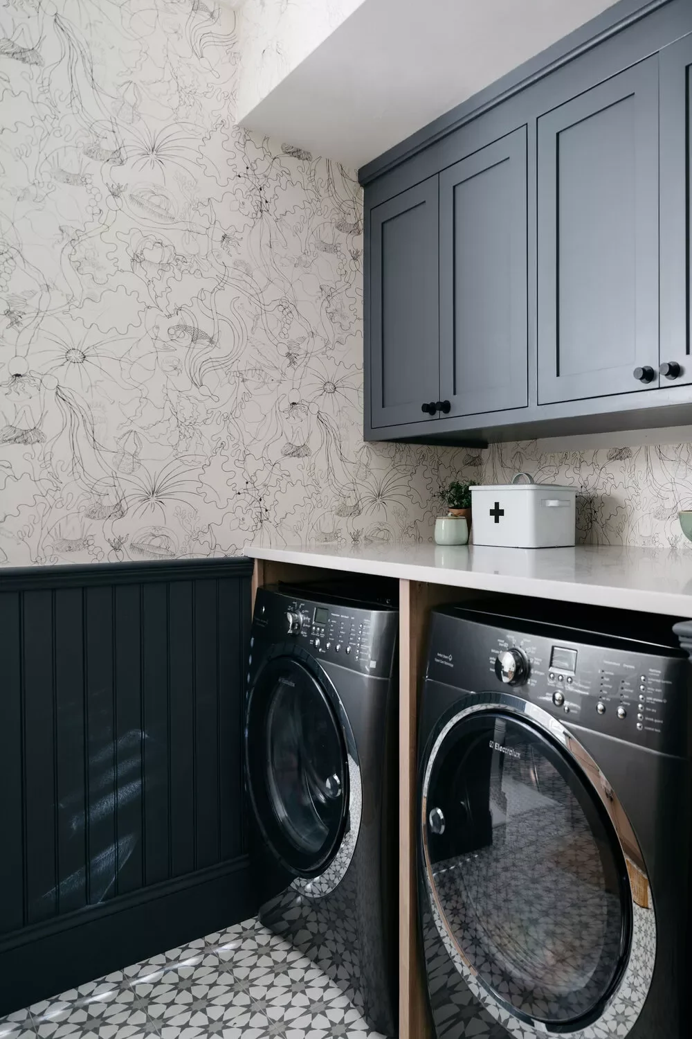 Combine Wainscoting and Wallpaper