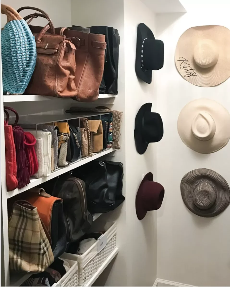 Command Hook Storage
