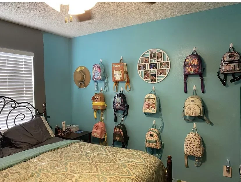 Command Hooks for Wall Storage