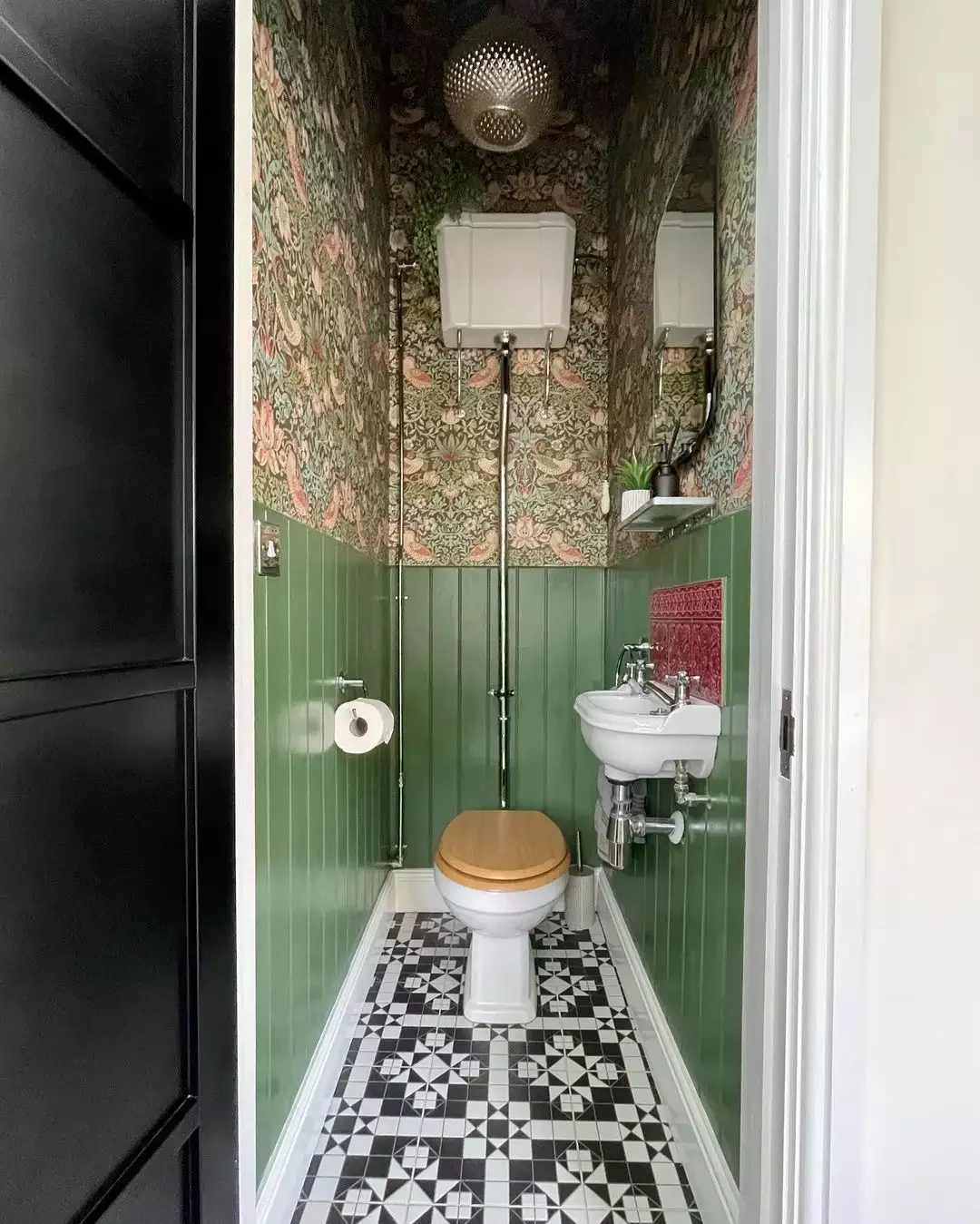 Consider a Bold Wall Treatment