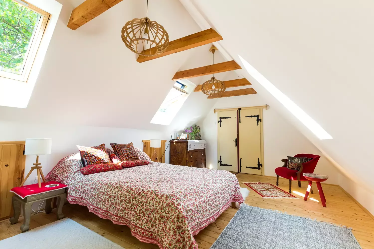 Coordinate Beams With Lighting Fixtures
