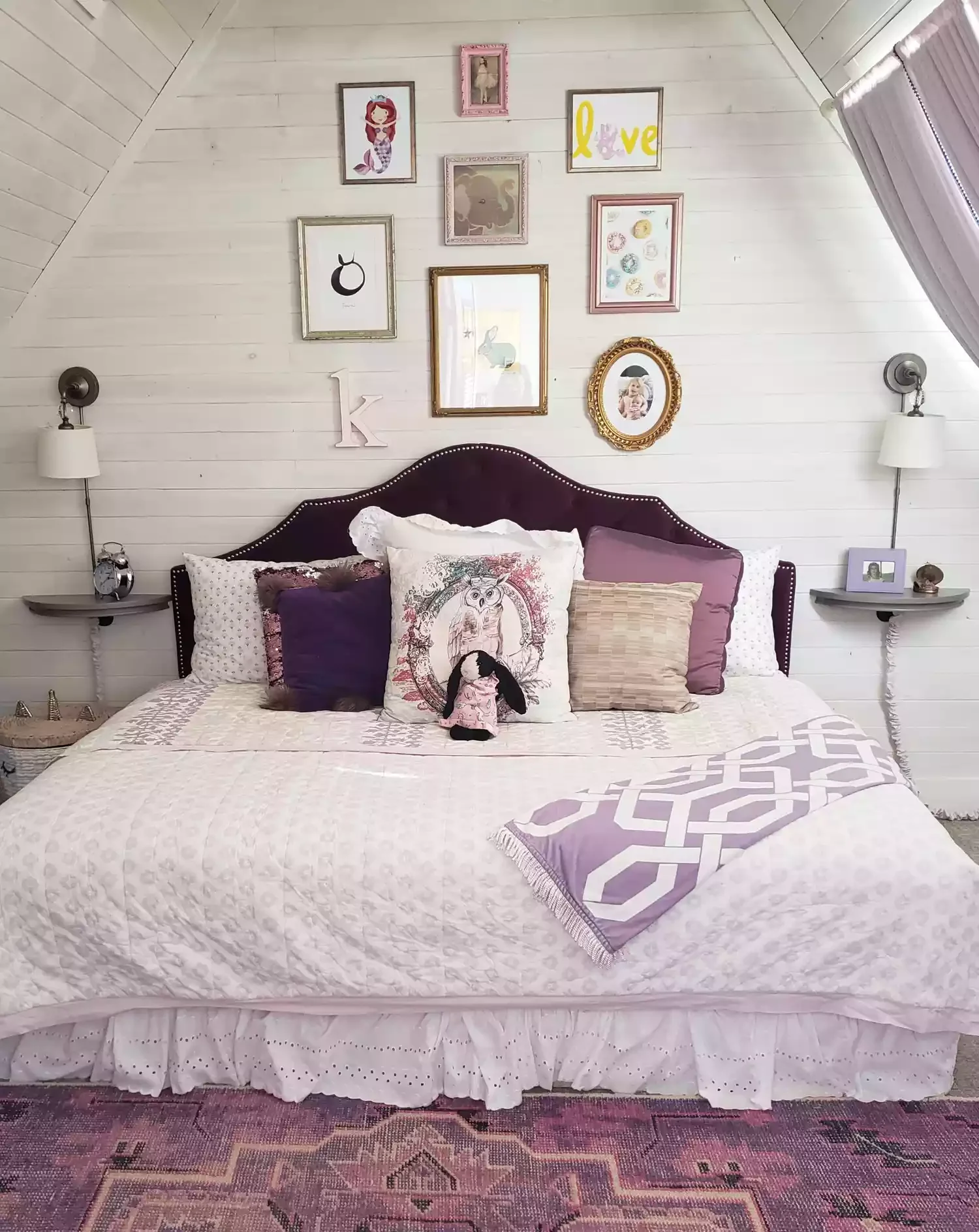 Create a Vintage-Inspired Bedroom