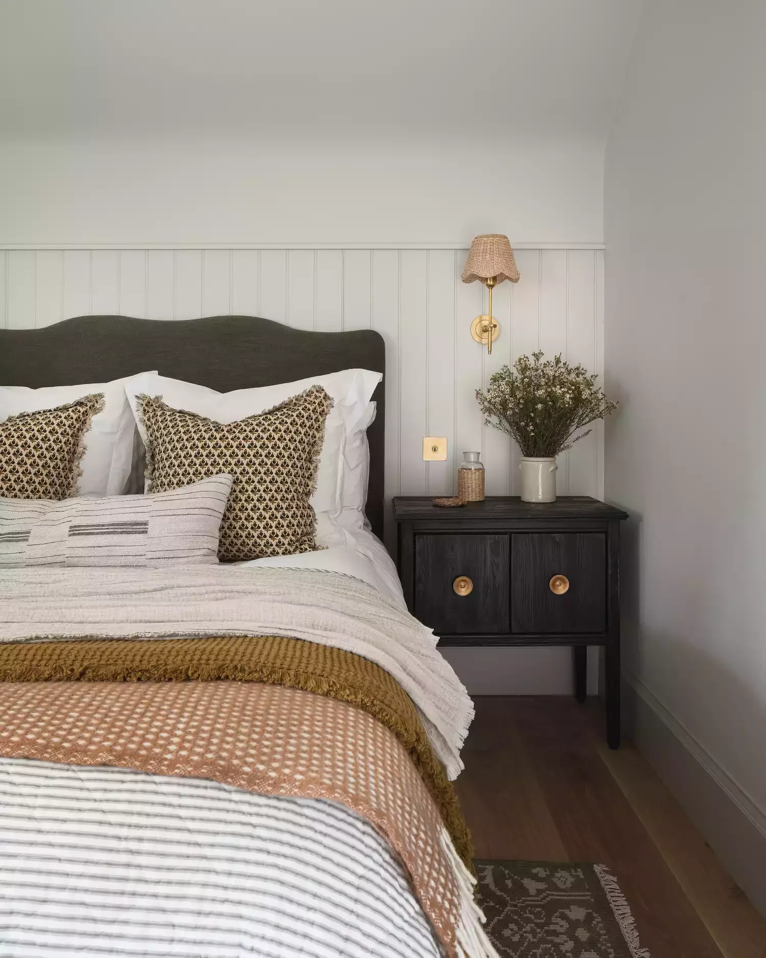 Curvy Bedroom