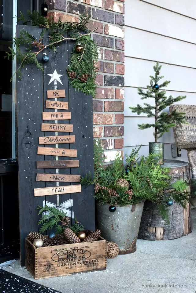 DIY Wood Pallet Tree