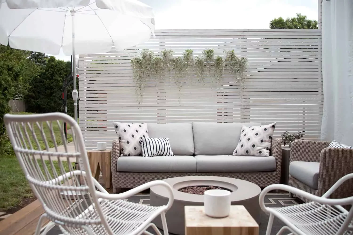 DIY Wood Slat Screen Fence