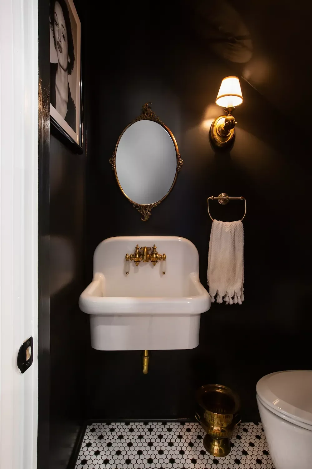 Dark Wall Paint