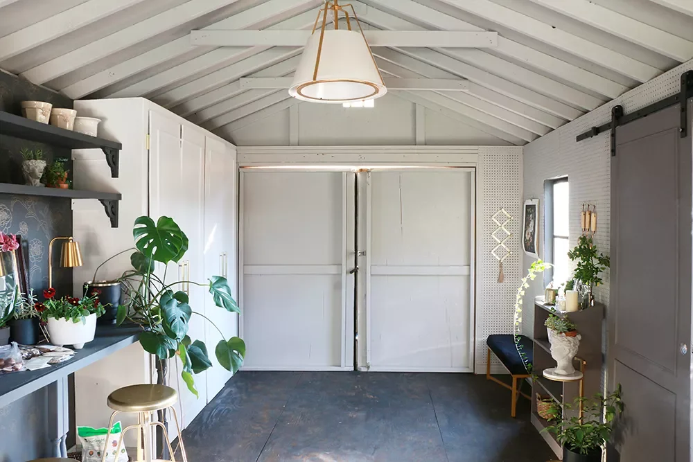Detached Garage