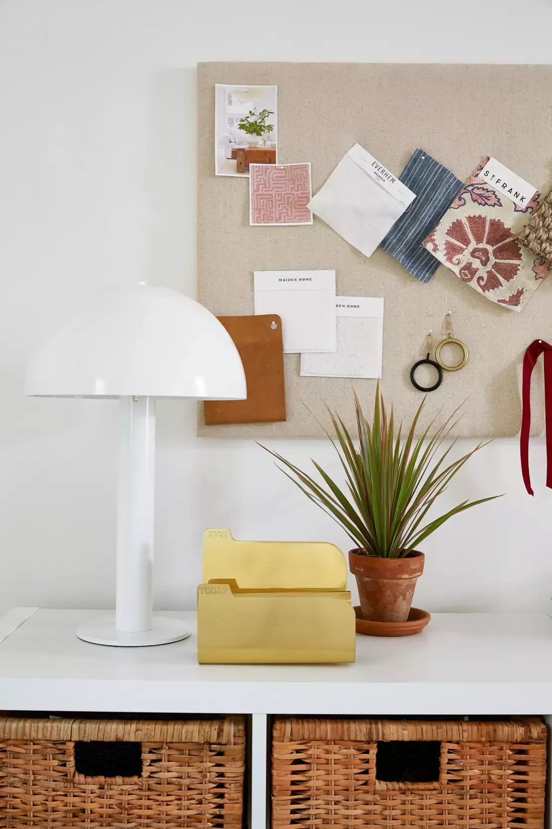 Display Ribbon on an Inspiration Board