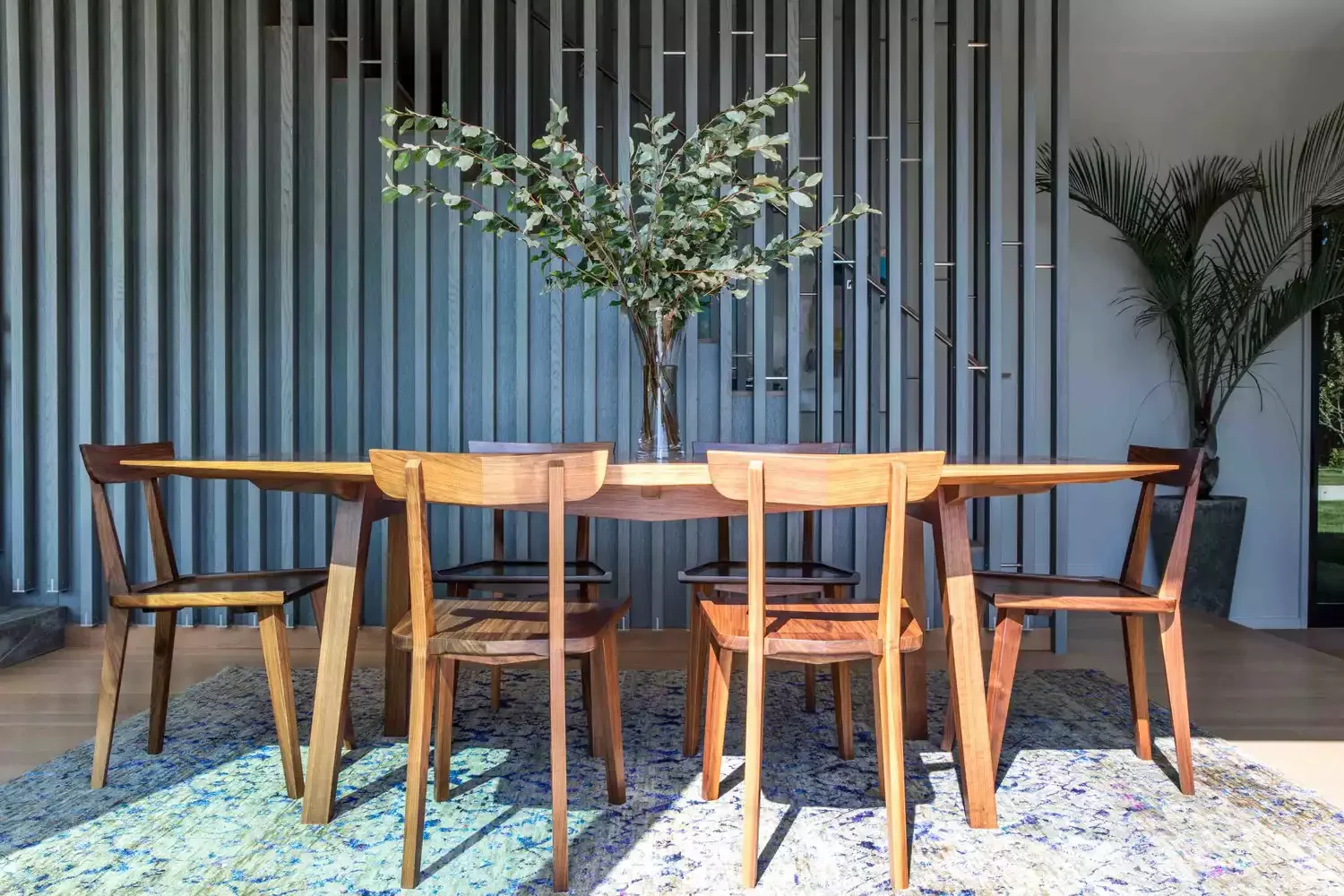 Divide the Dining Area