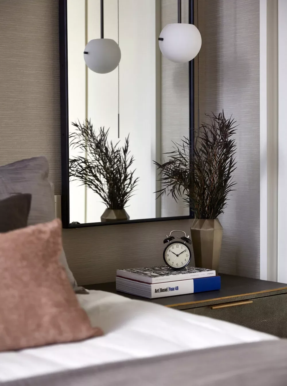 Double Space With Mirrors