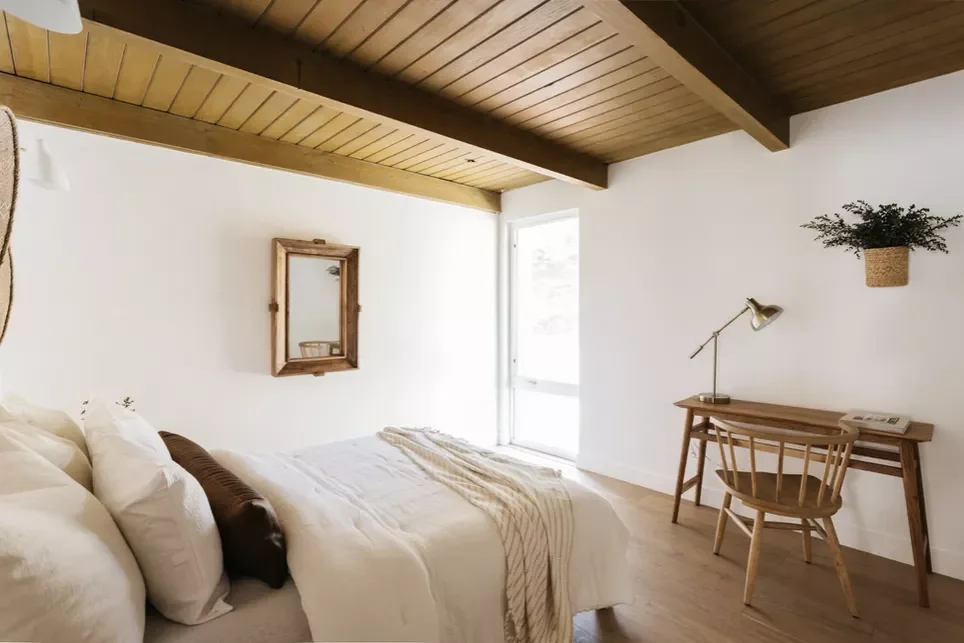Earthy Ceiling
