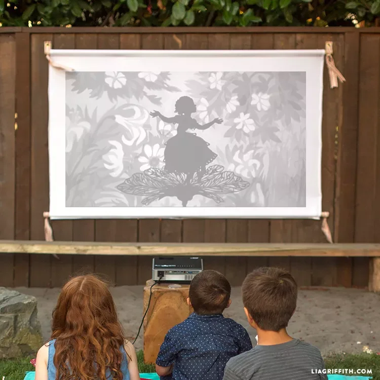 Easy DIY Outdoor Movie Screen