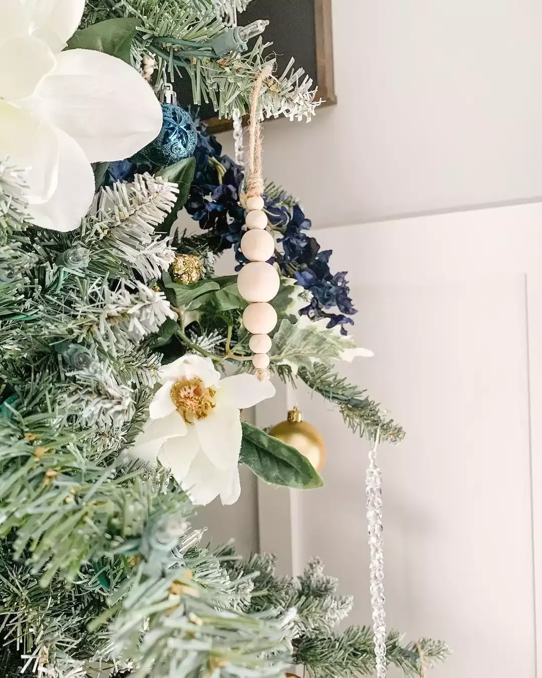 Elegant Tree Decorations