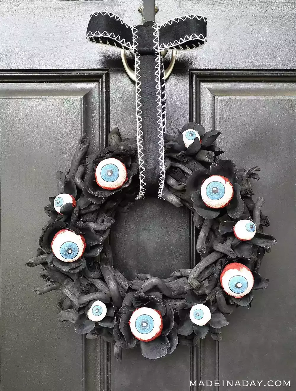 Eyeball Wreath