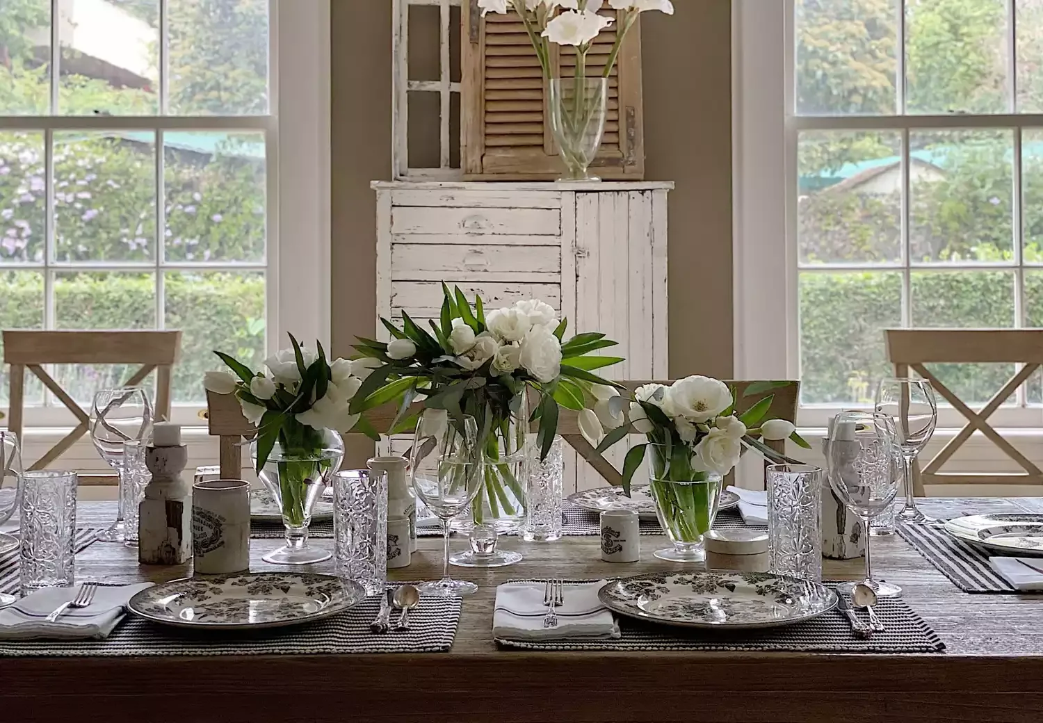 Farmhouse Tablescape