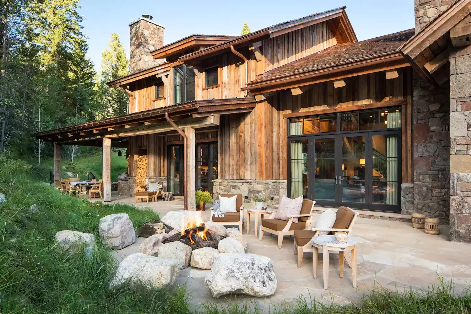 Fire Pit With Boulders