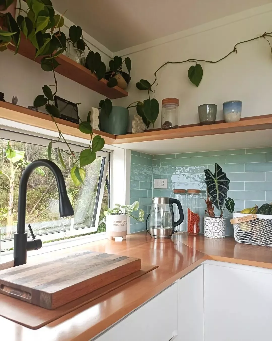Fit a Cutting Board Into the Sink