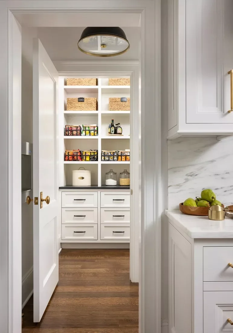 Floor-to-Ceiling Storage