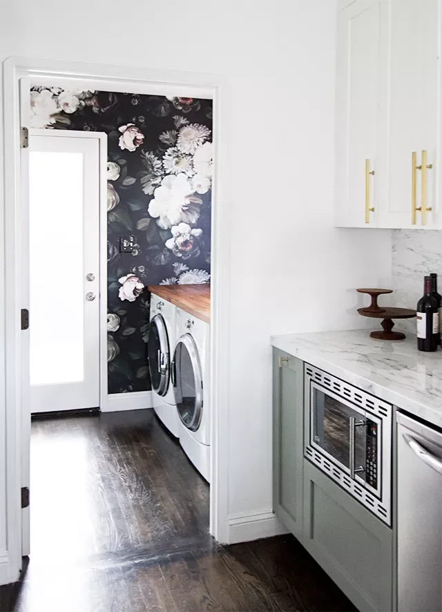 Go Bold With Floral Wallpaper