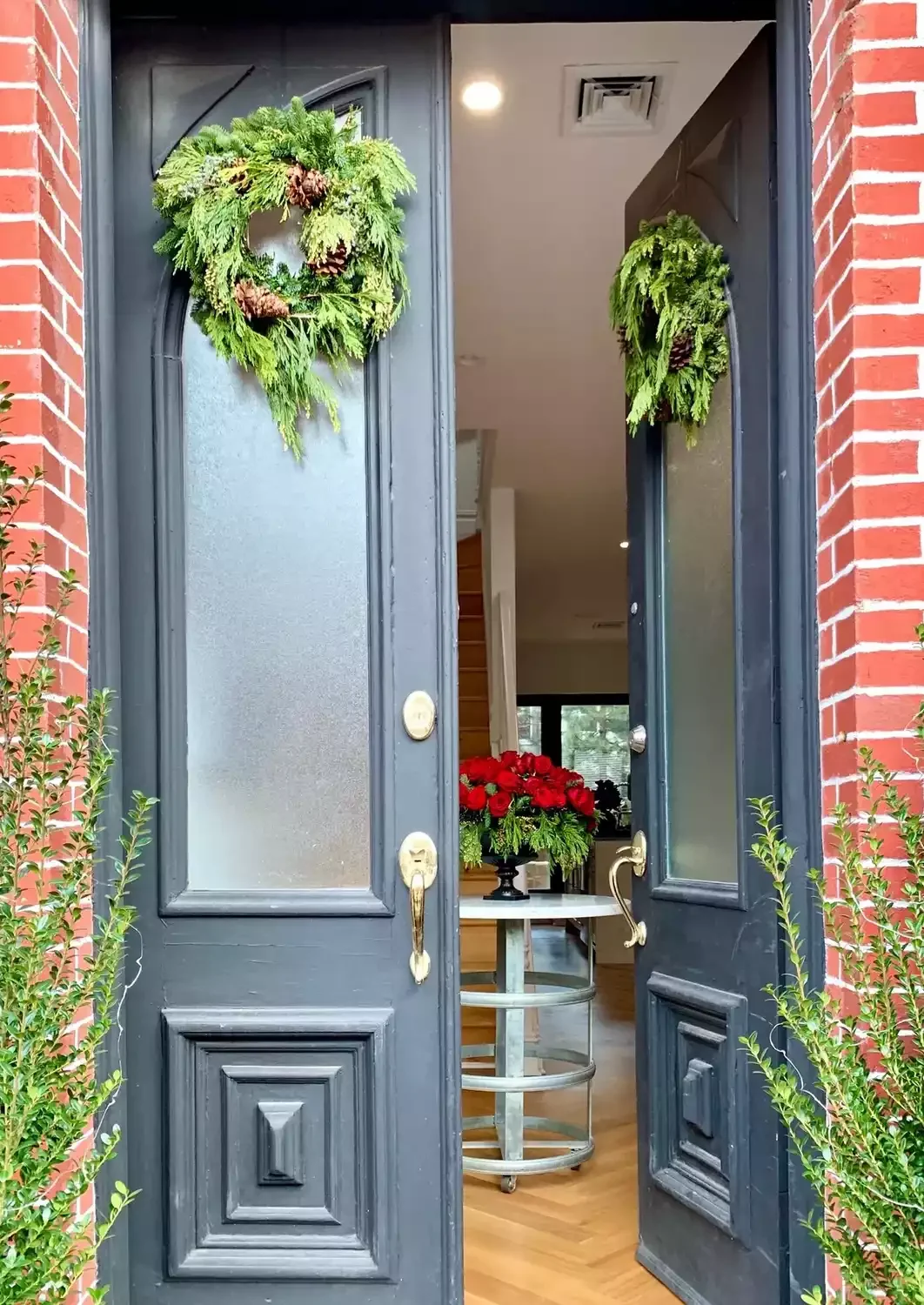 Hang Double Door Wreaths