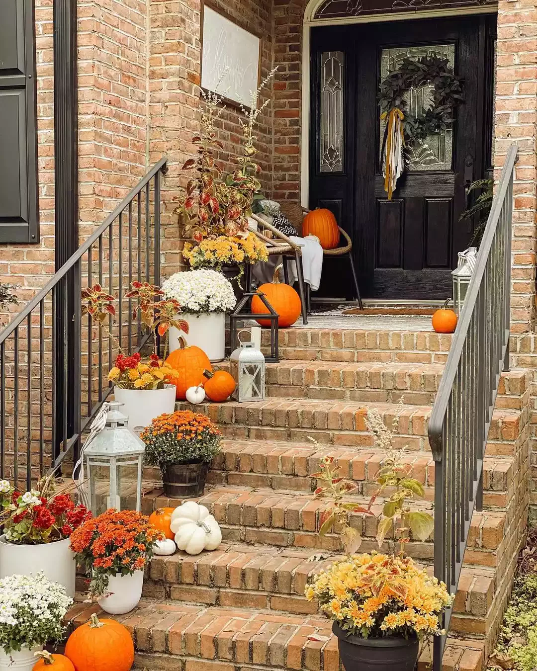 Hang Fall Ribbons on a Wreath