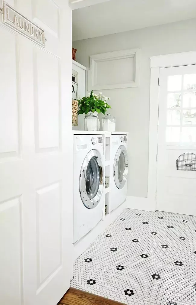 Hang Laundry Room Door Sign