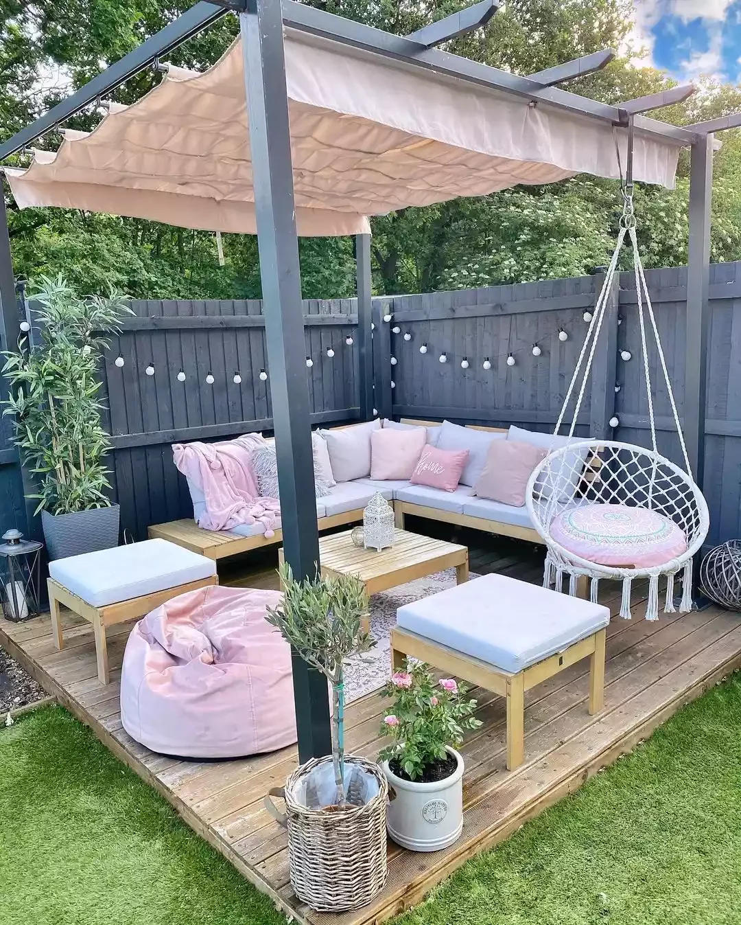 Hang Outside All Day