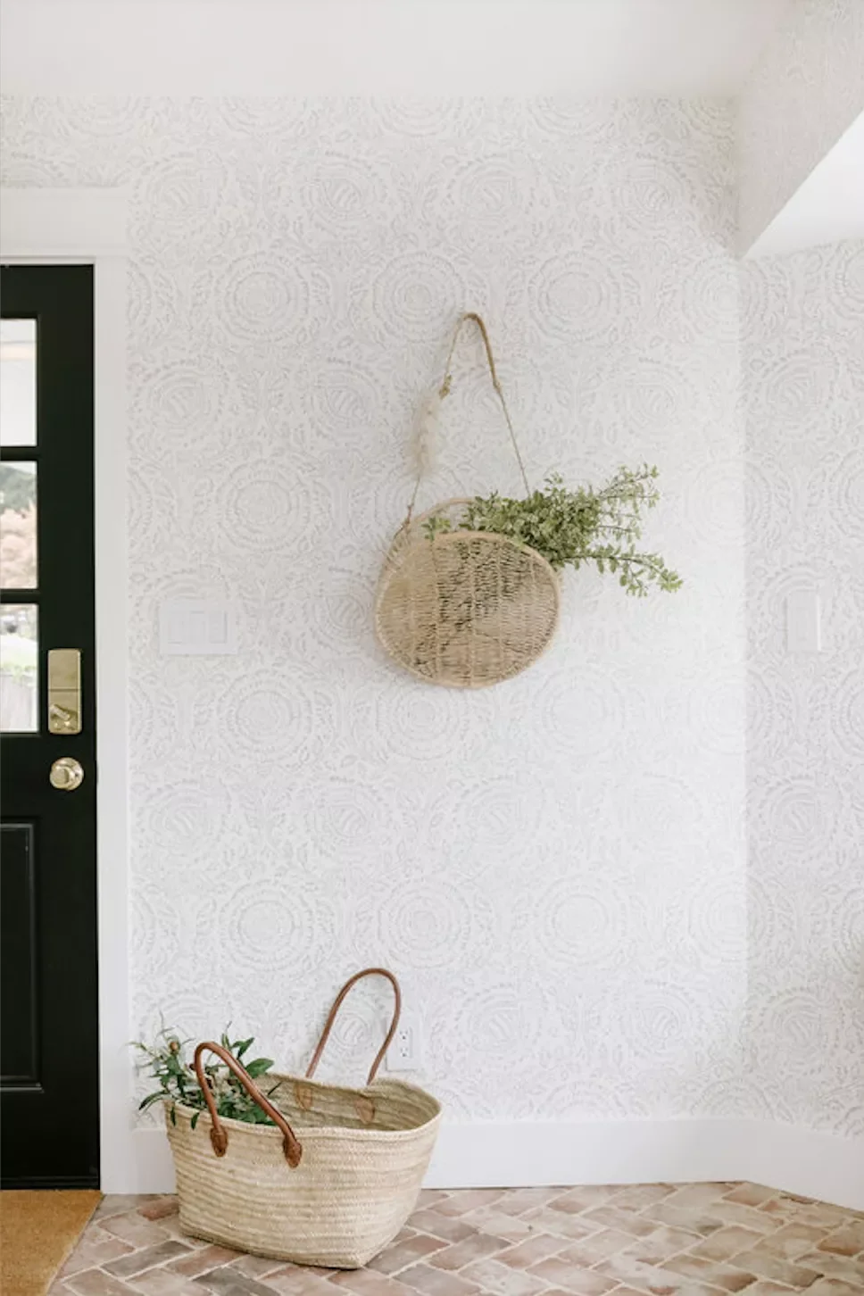 Hanging Round Basket