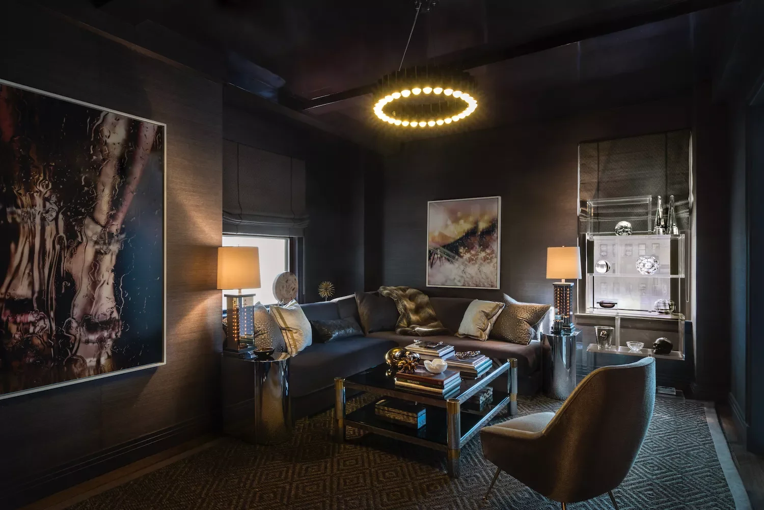 High-Gloss Black Ceiling