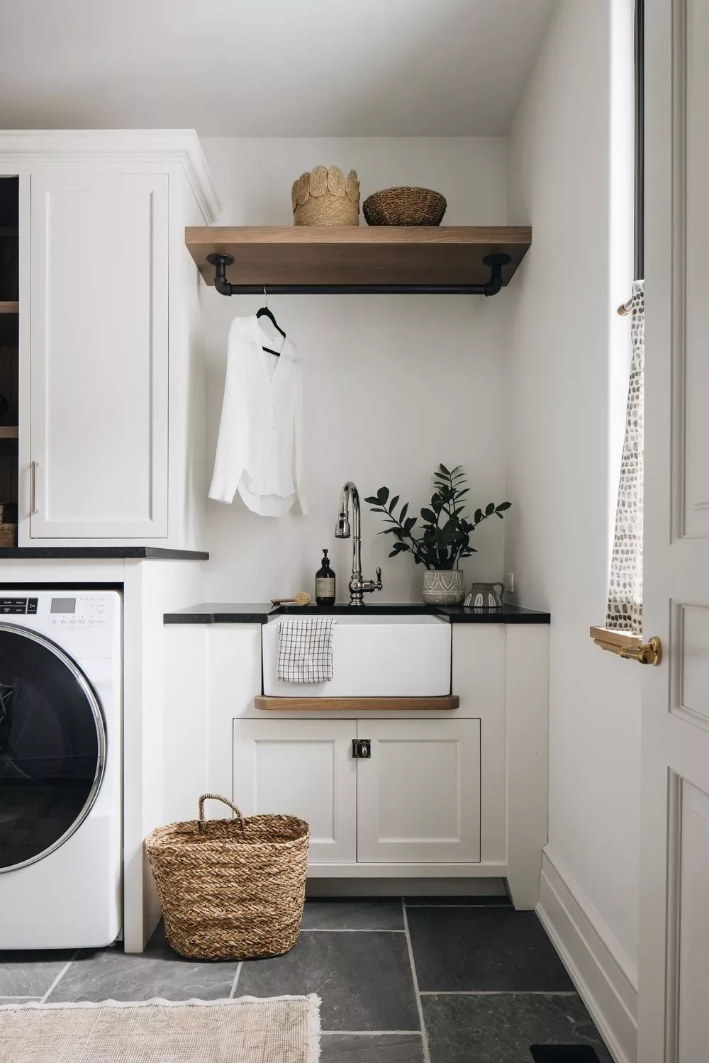 Include Farmhouse Accents