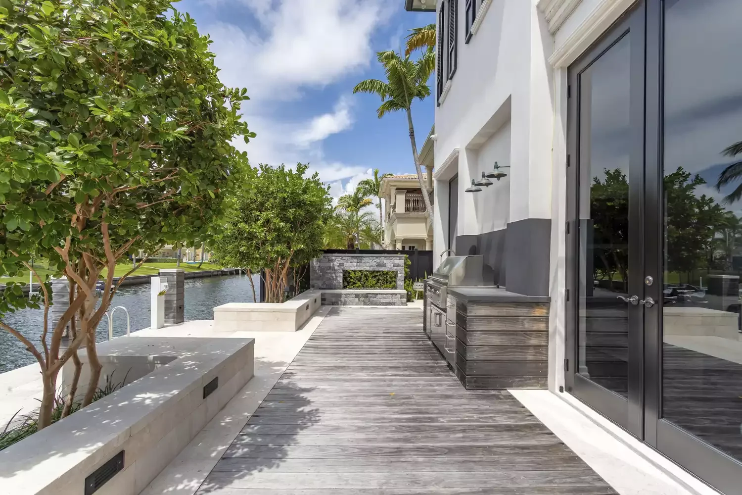 Install a Grill Area for Entertaining Galore