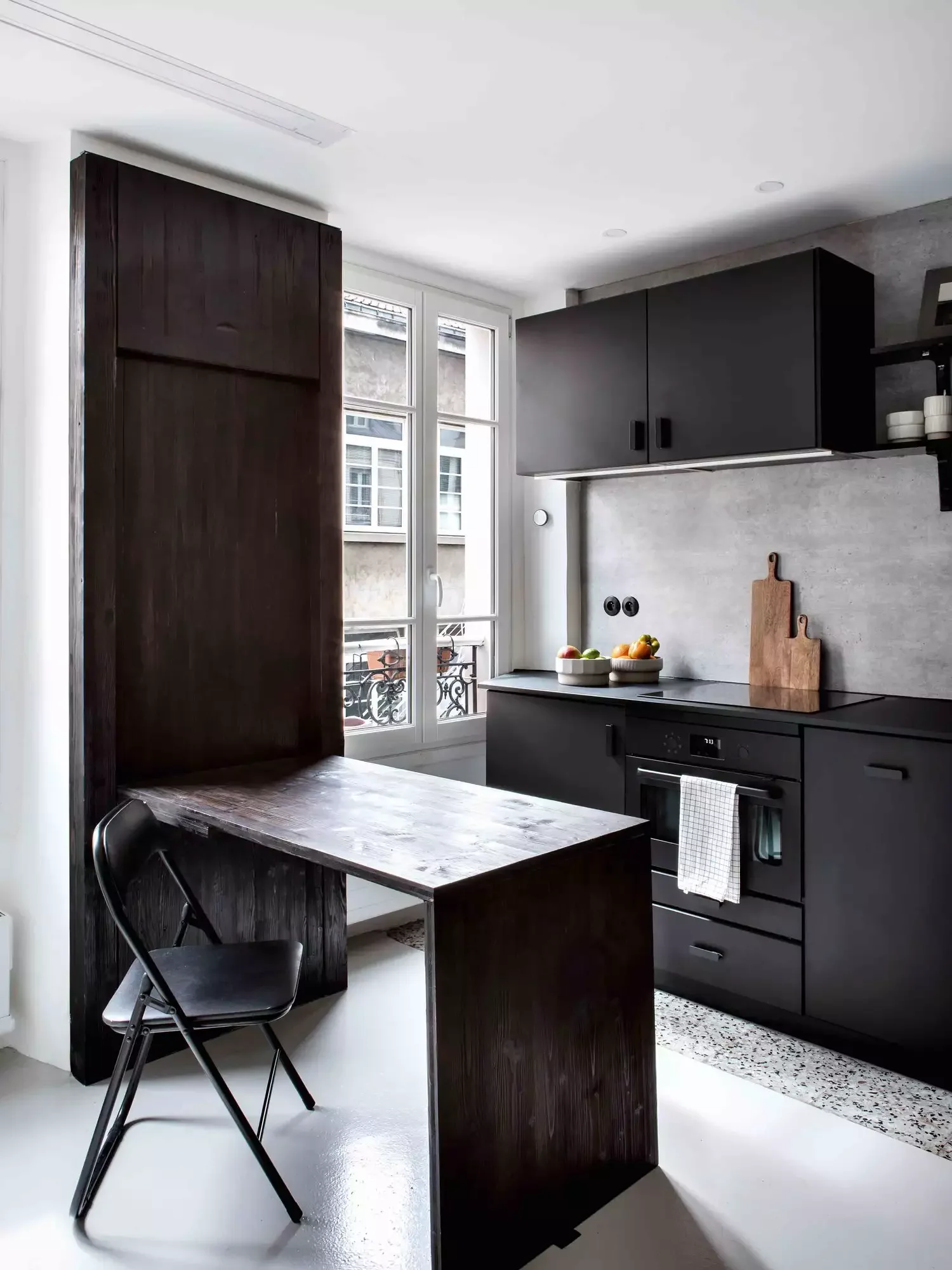 Install a Modular Table