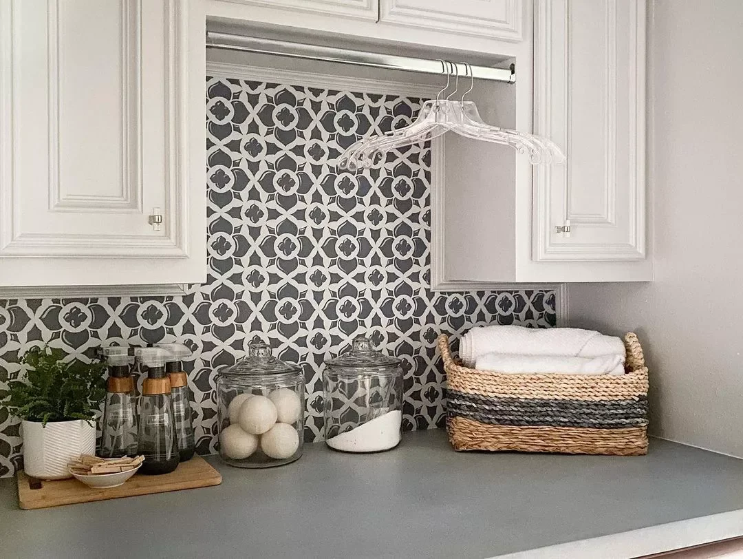 Keep Surfaces Relatively Clear