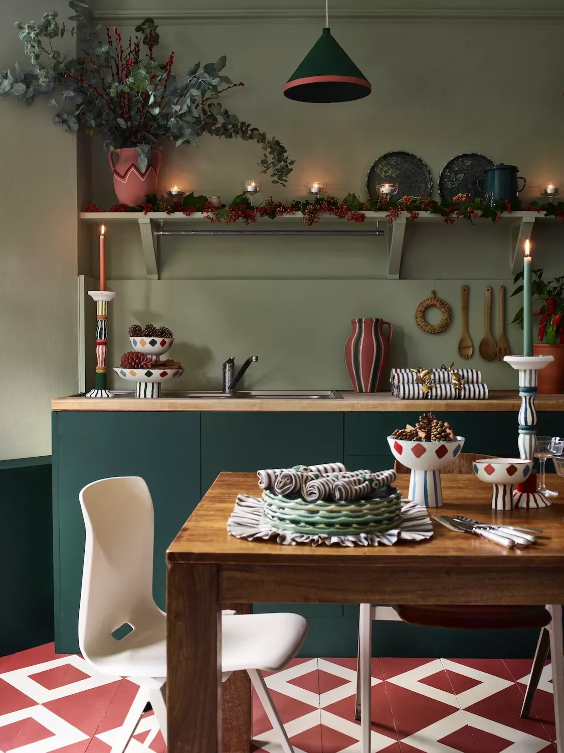 Kitchen Shelf Garland