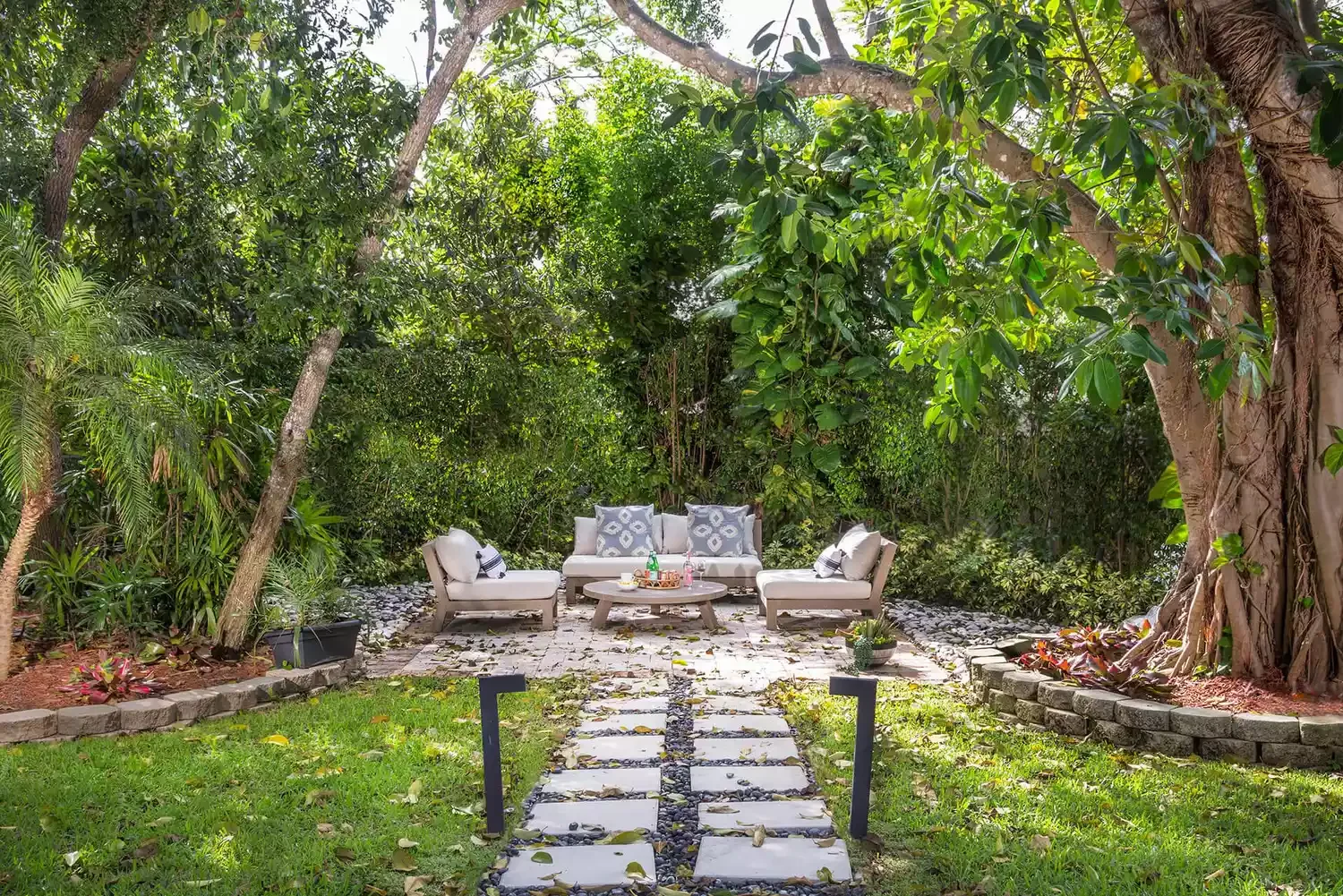 Living Privacy Fence