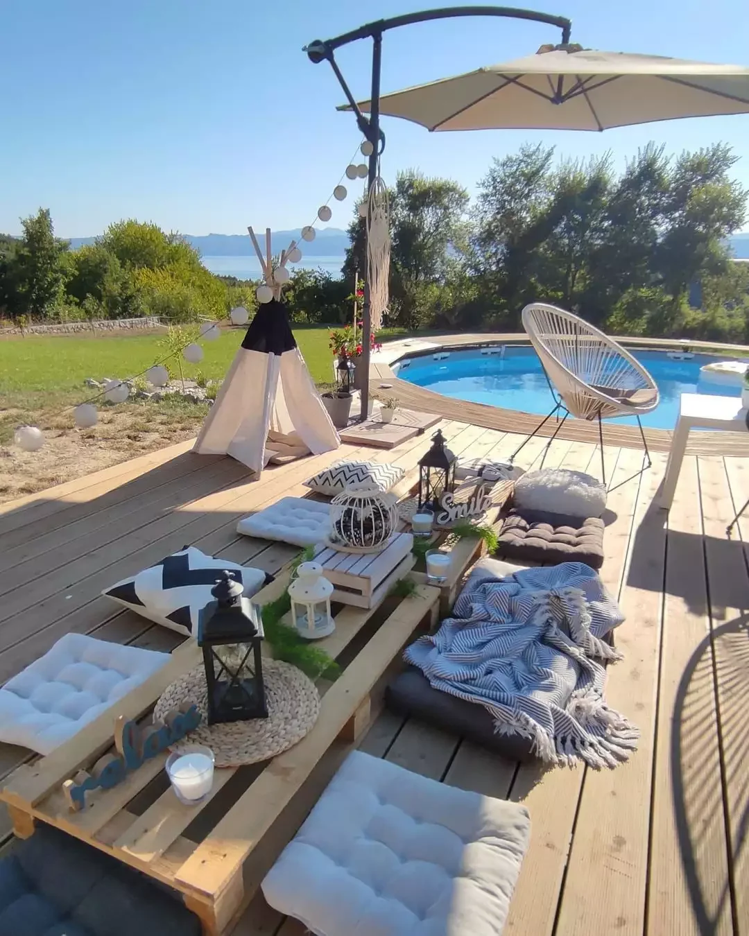 Lounging Pool