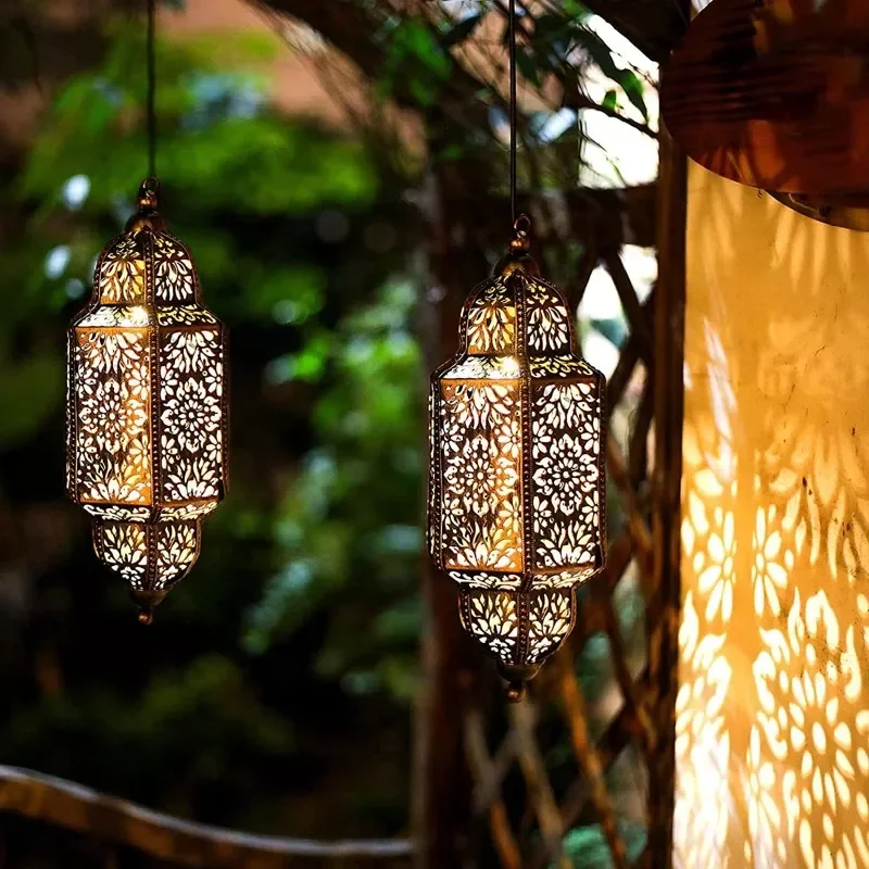 Metal Moroccan Lantern Pathway Light