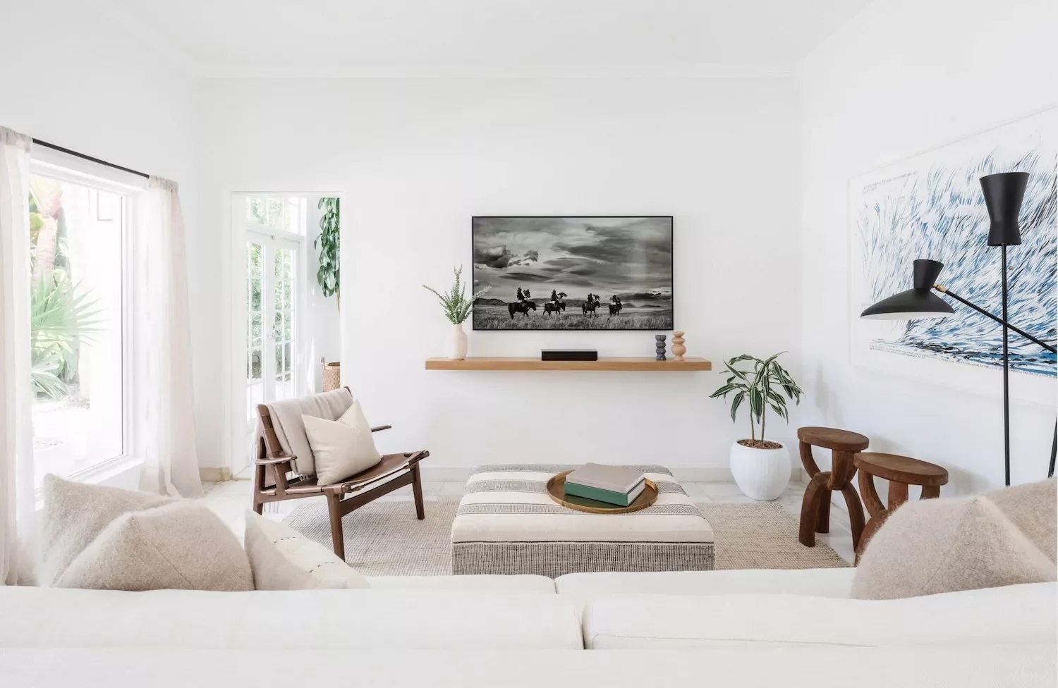 Minimalist TV Wall