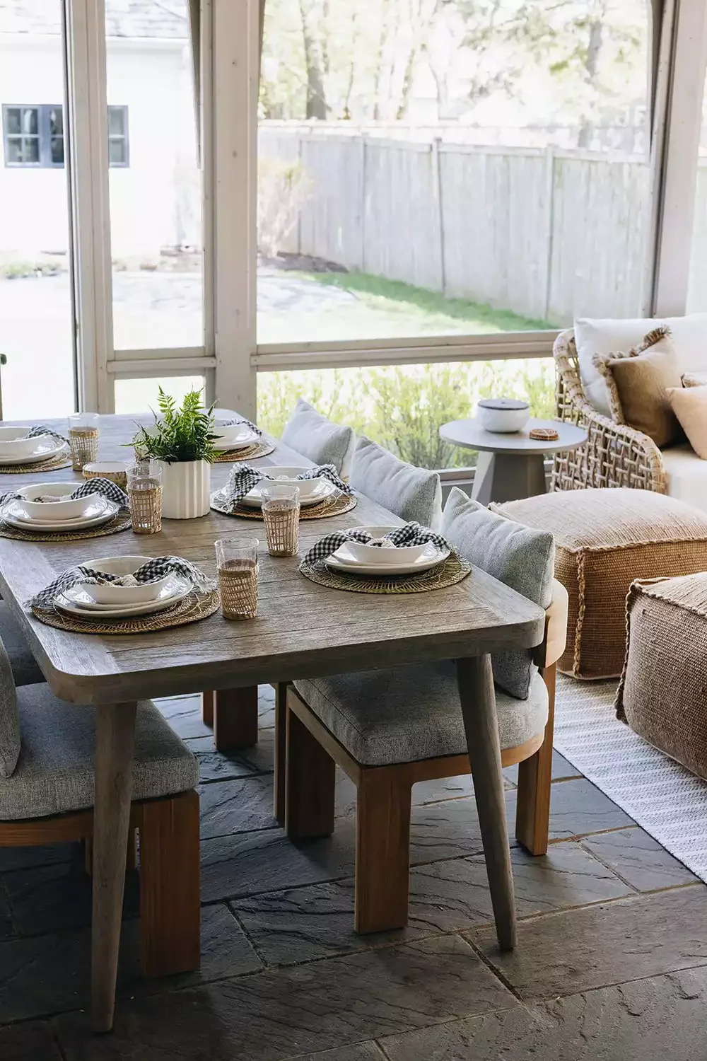 Multi-Functional Sunroom