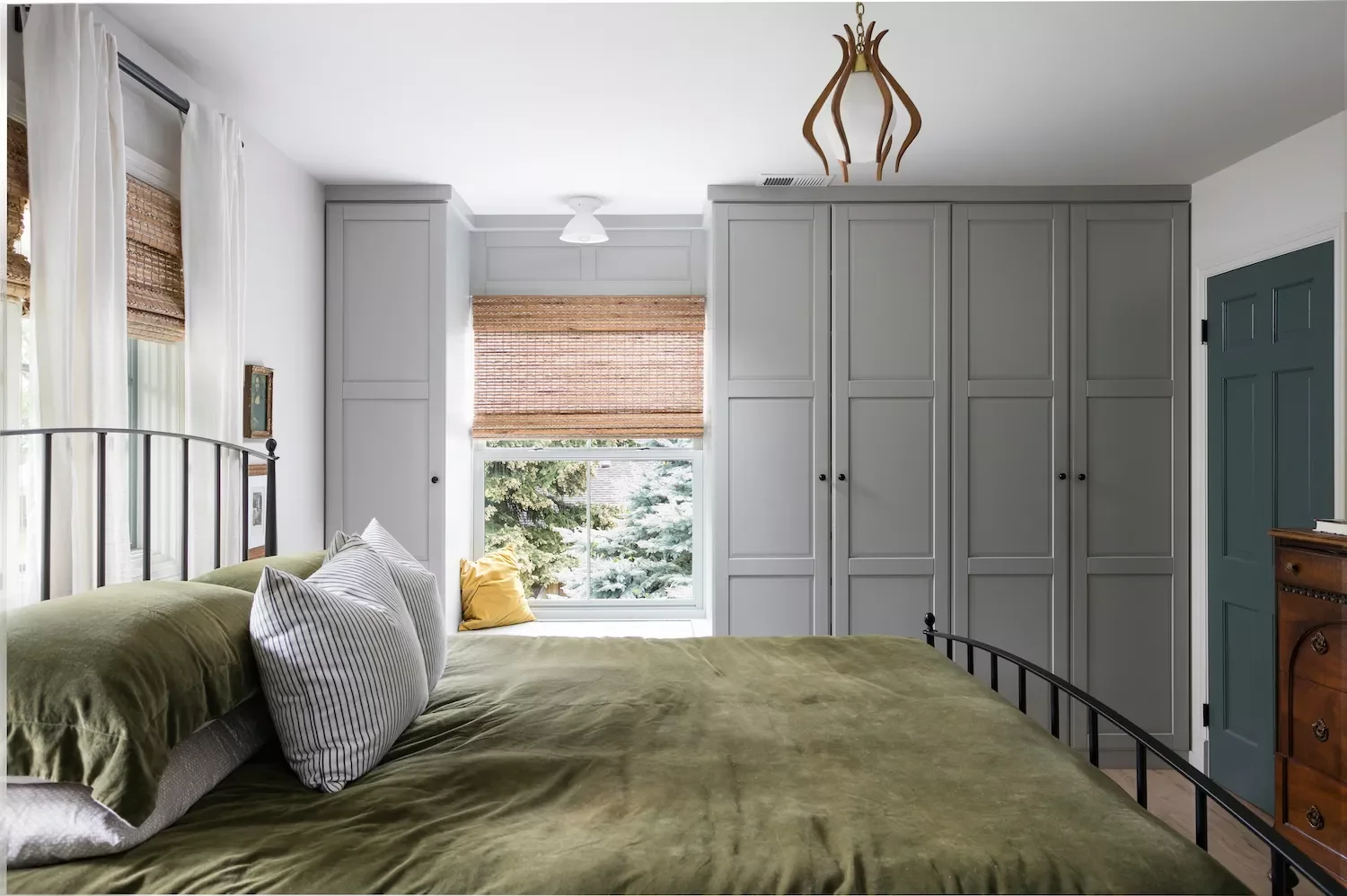 Neutral Bedding